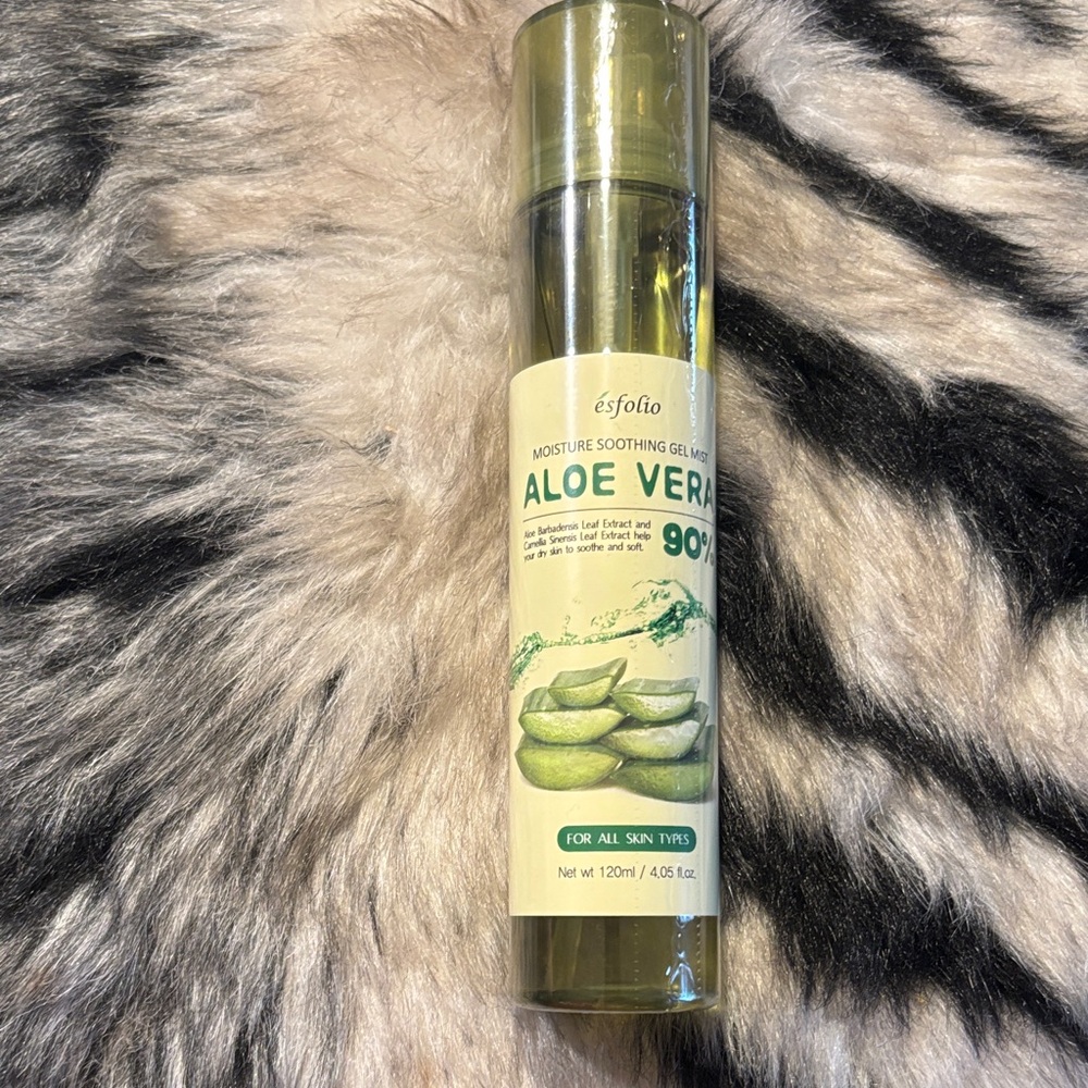 Esfolio Aloe Vera Moisture Soothing Gel Toner - Green